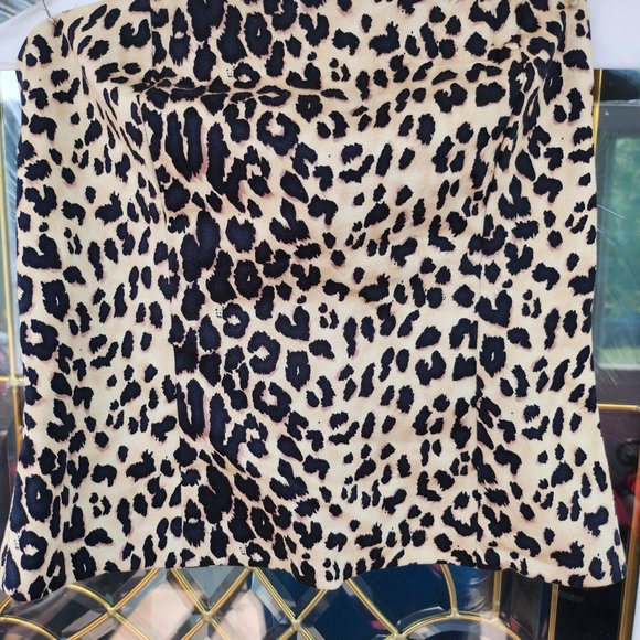 Leopard Print Strapless Top with Matching Skirt by Bebe, Size SX, Good condition - Picture 6 of 6